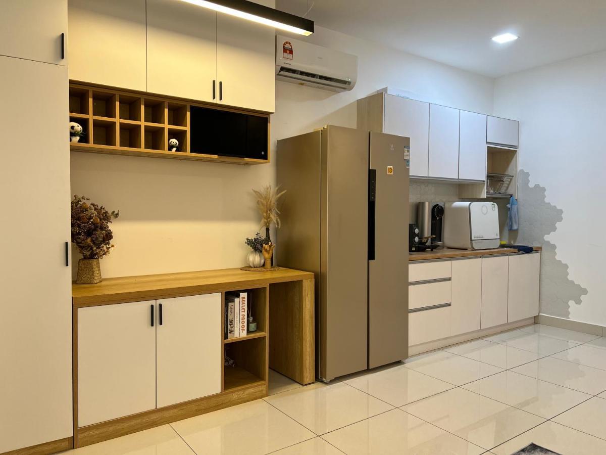 Luxury With Dryer & Workspace 1-5pax 1u Freeparking High Speed Wifi