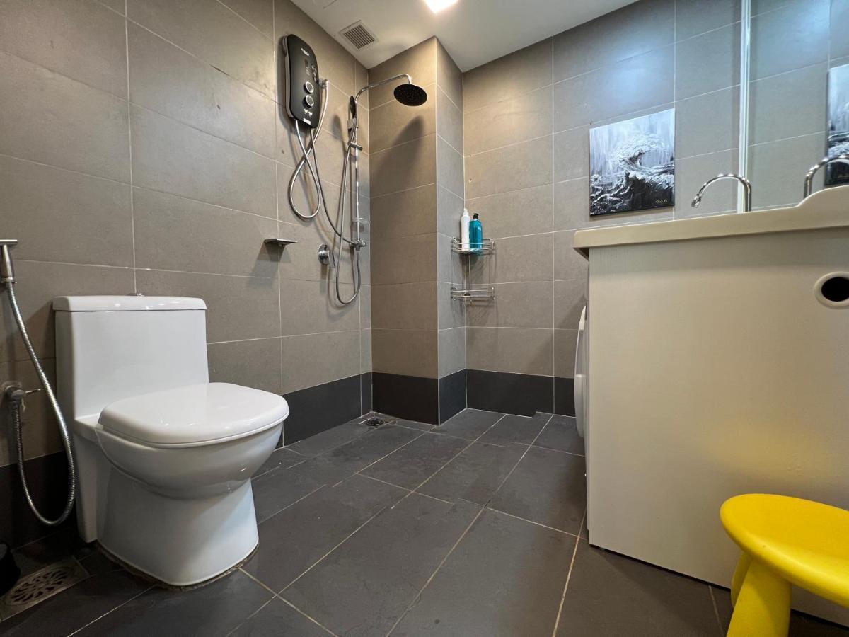 Luxury With Dryer & Workspace 1-5pax 1u Freeparking High Speed Wifi *