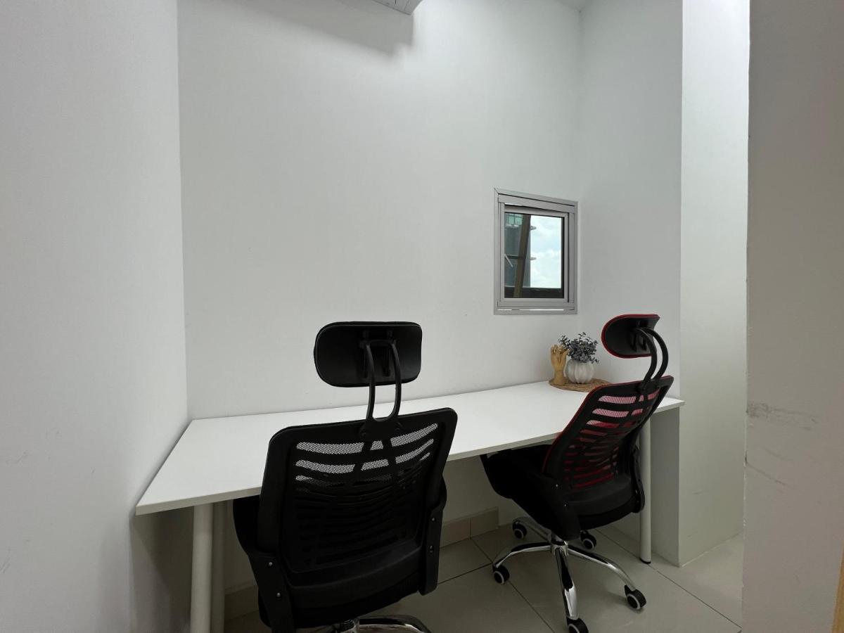 Apartment Luxury With Dryer & Workspace 1-5pax 1u Freeparking High Speed Wifi
